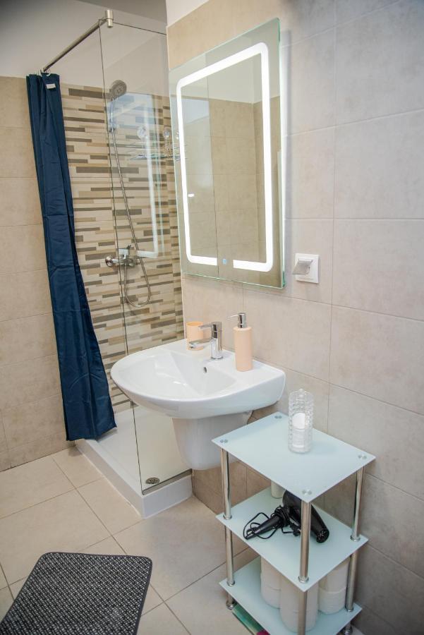 Gavas Apartments Viva City Kluż-Napoka Zewnętrze zdjęcie